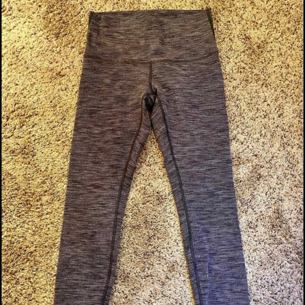 Lululemon Wunder Under Size 8 - image 1